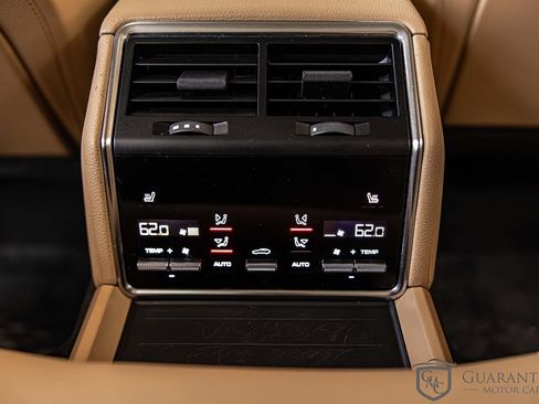 Used 2023 Porsche Panamera 4 Platinum Edition w/ Assistance Package AWD/4WD image 35