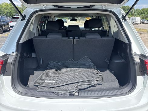 Certified 2024 Volkswagen Tiguan S FWD image 8