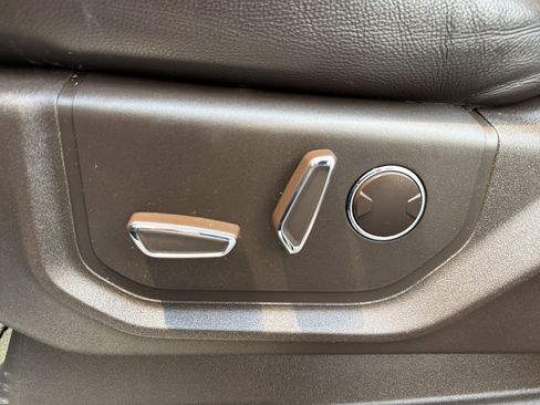 Used 2023 Ford Expedition King Ranch AWD/4WD image 18