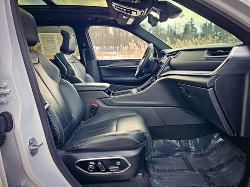 Certified 2024 Jeep Grand Cherokee L Overland w/ Advanced Protech Group III image 54