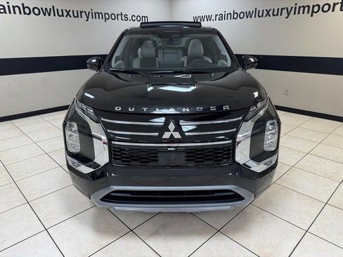 New 2026 Mitsubishi Outlander SE image 2