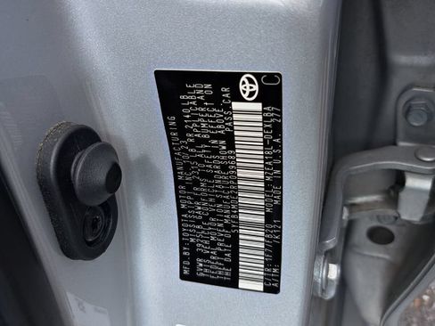 Used 2024 Toyota Corolla LE FWD image 27