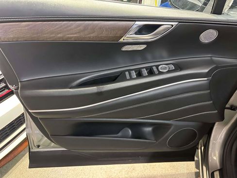 Used 2024 Genesis GV80 2.5T image 15