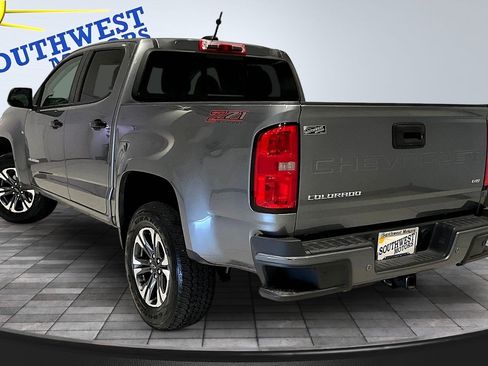 Used 2022 Chevrolet Colorado Z71 AWD/4WD image 5