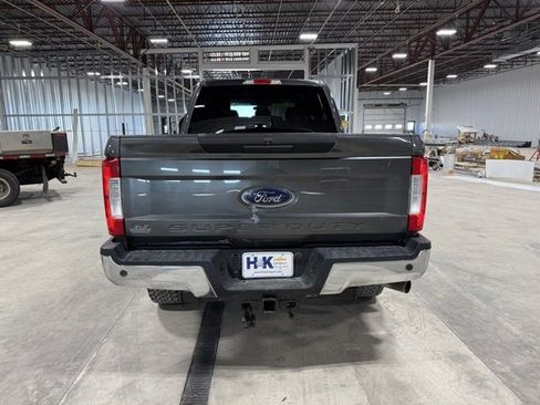 Used 2019 Ford F250 XLT w/ XLT Value Package image 5
