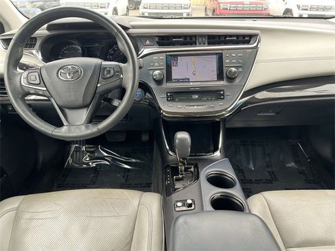 Used 2014 Toyota Avalon Limited image 10