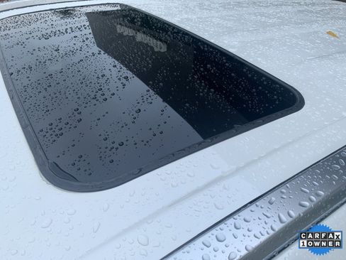 Used 2023 Toyota Highlander Limited image 31