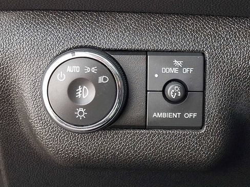 Used 2015 GMC Acadia Denali image 27