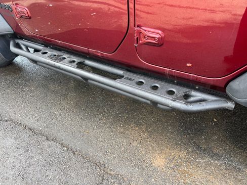 Used 2021 Jeep Wrangler Unlimited Sport image 32