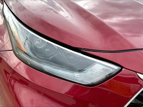 Used 2021 Toyota Highlander XLE image 27