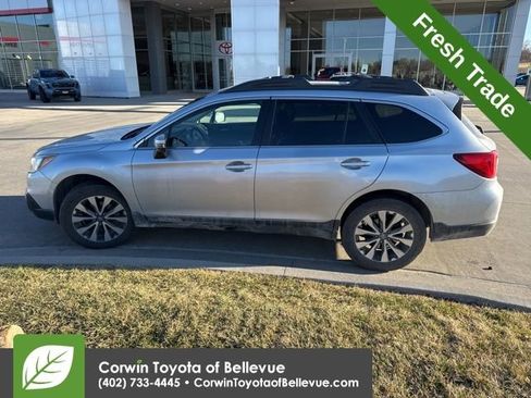 Used 2016 Subaru Outback 2.5i Limited image 9