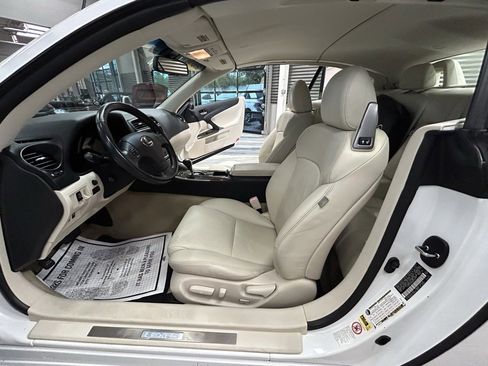 Used 2010 Lexus IS 250C image 46
