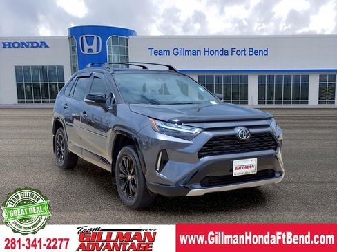 Used 2025 Toyota RAV4 XSE AWD/4WD image 1