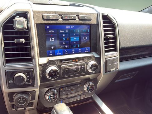 Used 2019 Ford F150 Lariat w/ Equipment Group 502A Luxury AWD/4WD image 25
