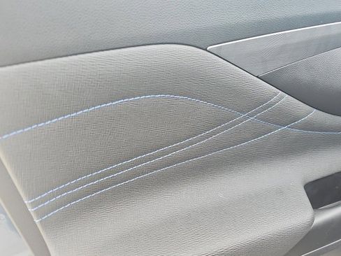 Used 2025 Buick Envista Sport Touring w/ Convenience I Package image 17