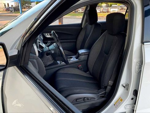 Used 2017 Chevrolet Equinox LT w/ Convenience Package image 7