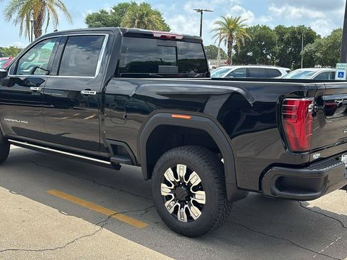 New 2026 GMC Sierra 2500 Denali w/ Denali Reserve Package AWD/4WD image 5