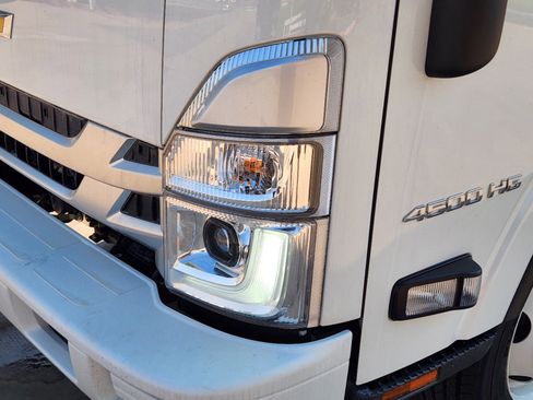 New 2024 Chevrolet Low Cab Forward image 10