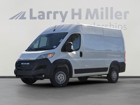 New 2026 RAM ProMaster 1500 w/ Convenience Group FWD image 1