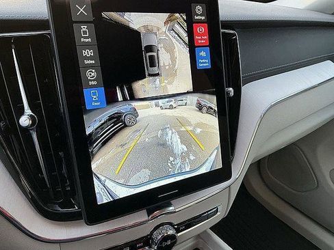 New 2026 Volvo XC60 B5 Ultra w/ Protection Package Premier AWD/4WD image 21