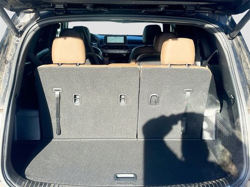 Used 2022 Kia Telluride SX w/ SX Prestige Package image 28