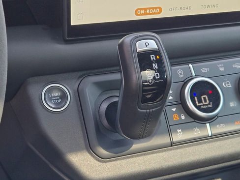 Used 2022 Land Rover Defender 90 Carpathian Edition image 24