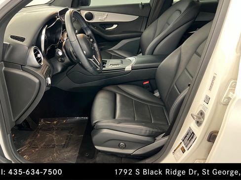 Certified 2022 Mercedes-Benz GLC 300 image 17