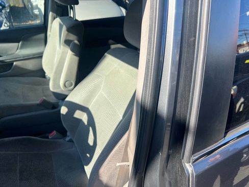 Used 2012 Honda Odyssey LX image 7