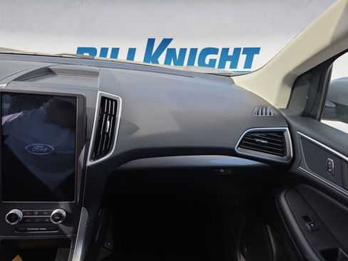 Used 2024 Ford Edge SEL image 10