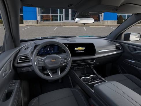 New 2027 Chevrolet Traverse LT FWD image 15