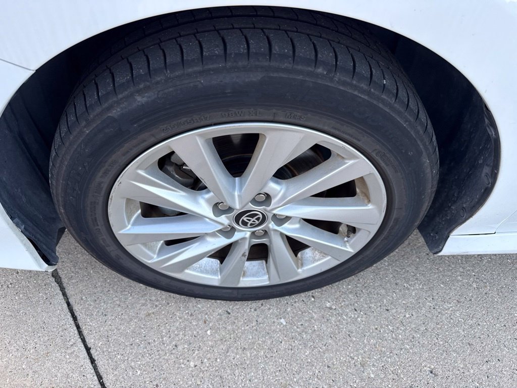 Used 2024 Toyota Camry LE FWD image 13
