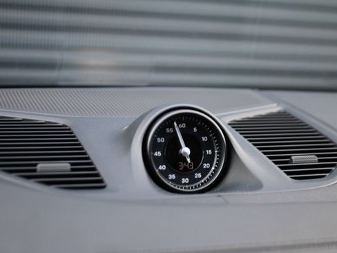 Used 2025 Porsche Cayenne image 26