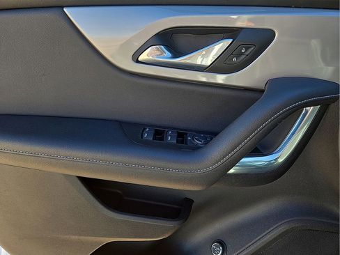 Used 2024 Chevrolet Blazer LT image 22