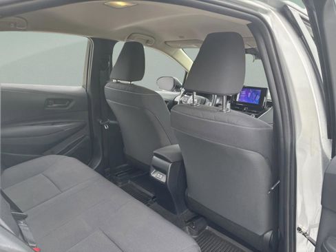 Used 2023 Toyota Corolla LE FWD image 25
