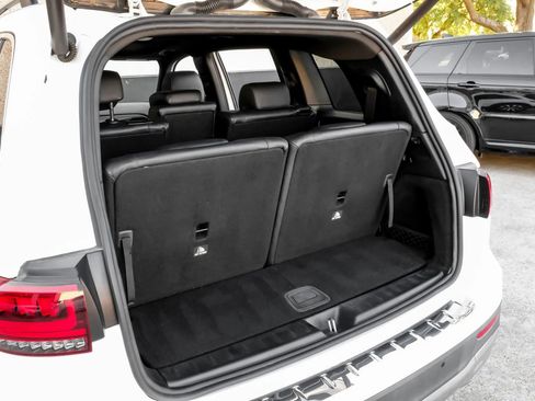 Used 2021 Mercedes-Benz GLB 250 4MATIC w/ Premium Package image 55