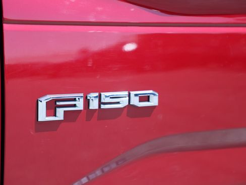 Used 2015 Ford F150 XLT w/ Equipment Group 302A Luxury AWD/4WD image 30