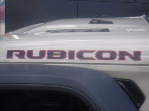 Certified 2022 Jeep Wrangler Unlimited Rubicon w/ LED Lighting Group image 4