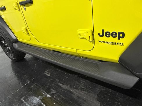 Used 2022 Jeep Wrangler Unlimited Sport AWD/4WD image 40