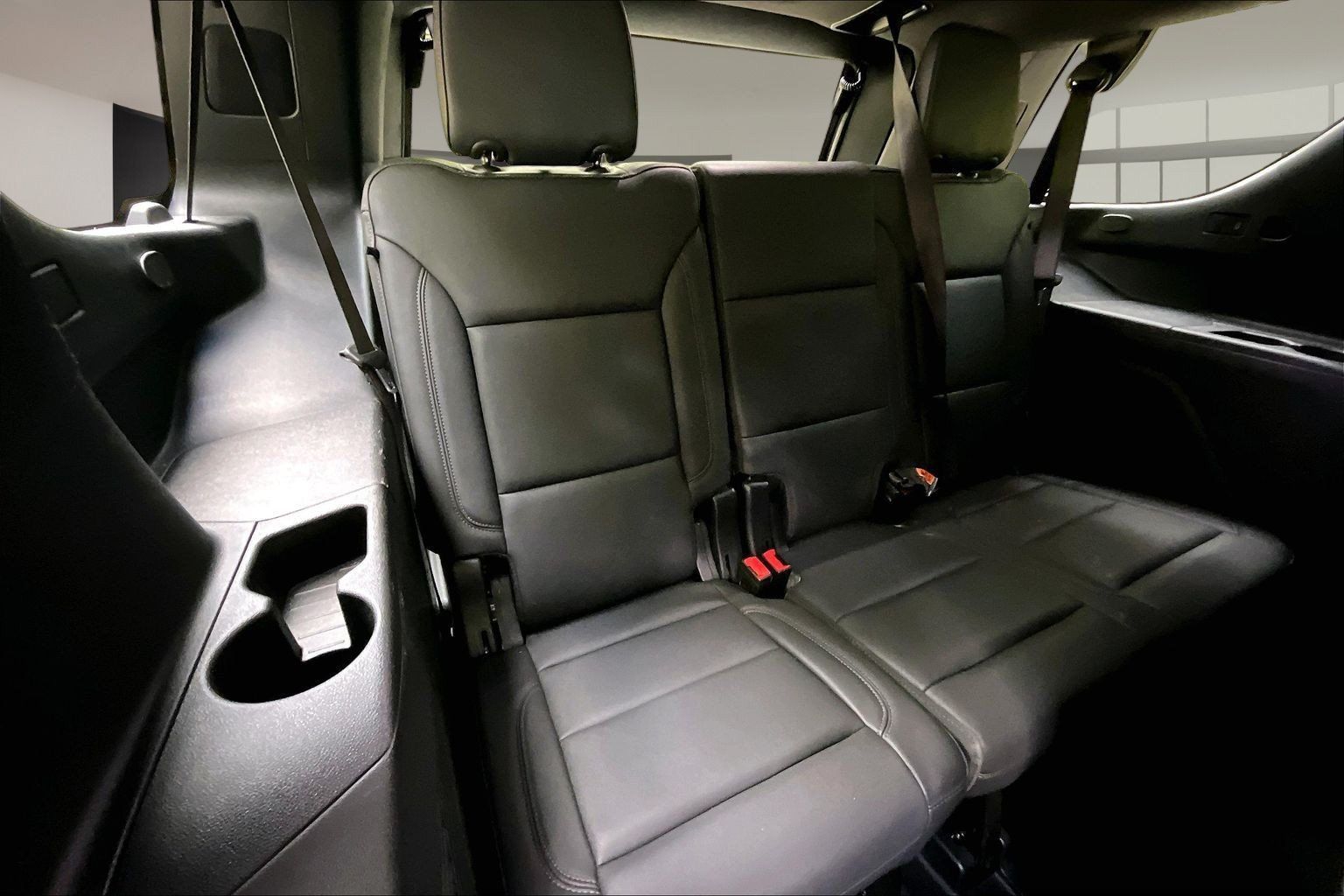 Used 2025 Chevrolet Tahoe LT RWD image 28