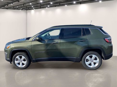 Used 2021 Jeep Compass Latitude w/ Convenience Group AWD/4WD image 4
