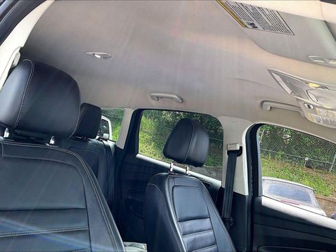 Used 2017 Ford Escape Titanium AWD/4WD image 28