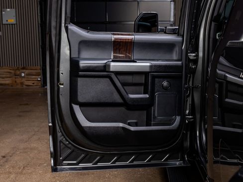 Used 2017 Ford F350 Platinum w/ Platinum Ultimate Package image 38