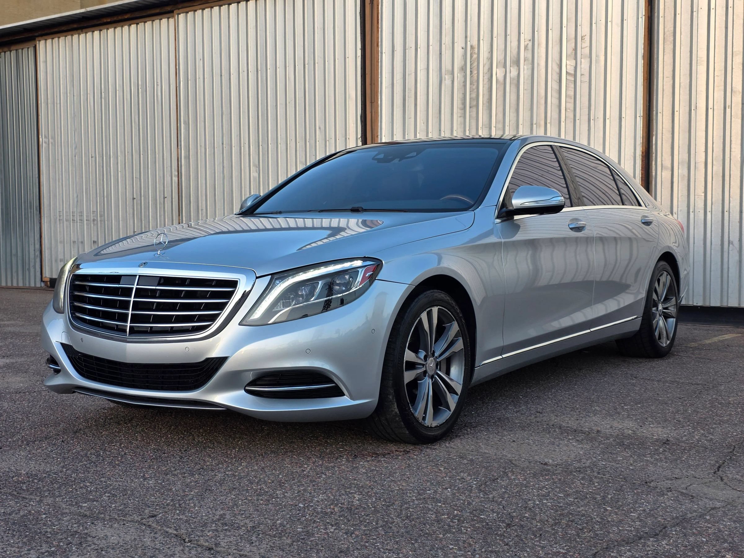 Used 2016 Mercedes-Benz S 550 Sedan image 2