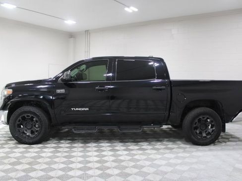 Used 2020 Toyota Tundra SR5 w/ SR5 Upgrade Package image 8