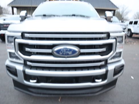 Used 2022 Ford F350 Platinum image 2