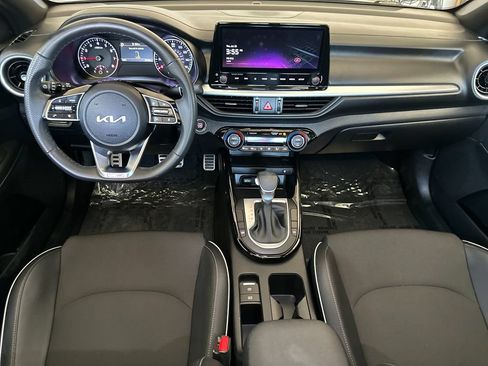 Used 2023 Kia Forte GT-Line w/ GT-Line Premium Package FWD image 12