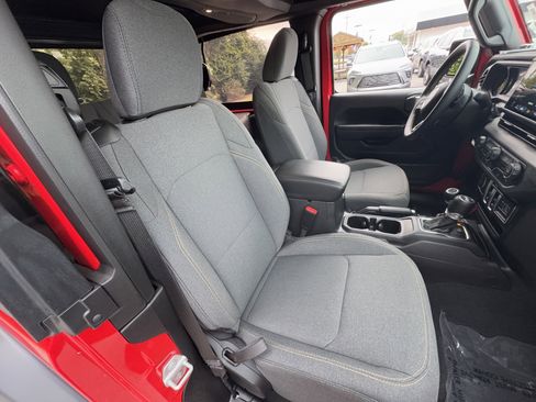 Used 2024 Jeep Wrangler Sport S image 17