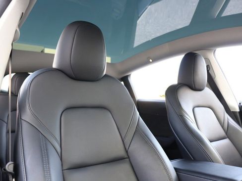 Used 2024 Tesla Model Y Long Range image 55