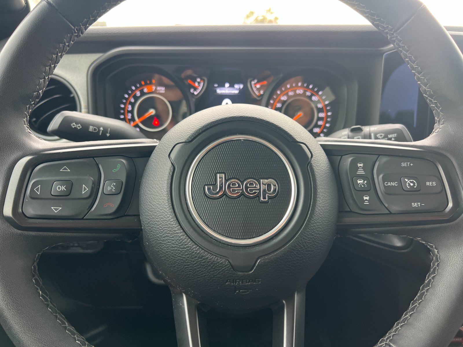 Used 2025 Jeep Wrangler Unlimited Sport AWD/4WD image 27