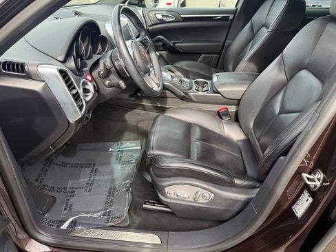 Used 2017 Porsche Cayenne image 14